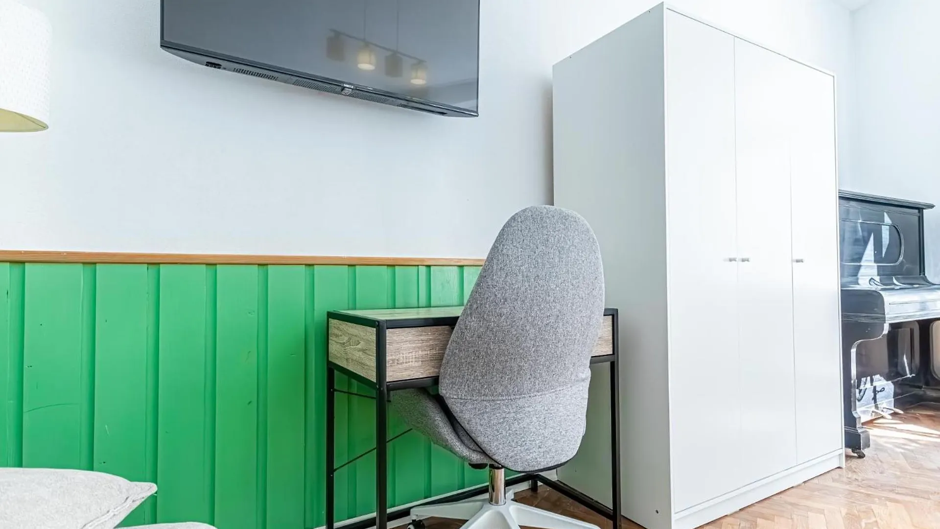 Convenient 3-Br Shared Apt, 15 Min To Landstrasse Hub Vienna