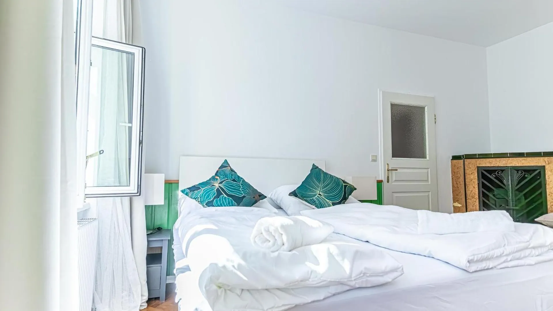 Apartment Convenient 3-Br Shared Apt, 15 Min To Landstrasse Hub Vienna