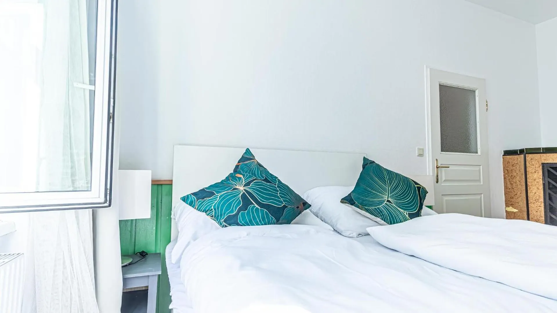 Apartment Convenient 3-Br Shared Apt, 15 Min To Landstrasse Hub Vienna
