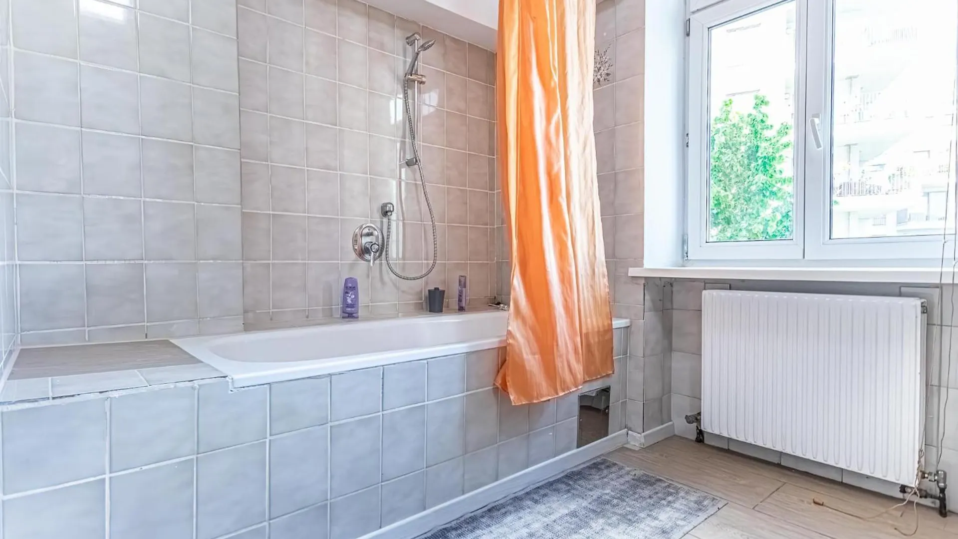 Apartment Convenient 3-Br Shared Apt, 15 Min To Landstrasse Hub Vienna