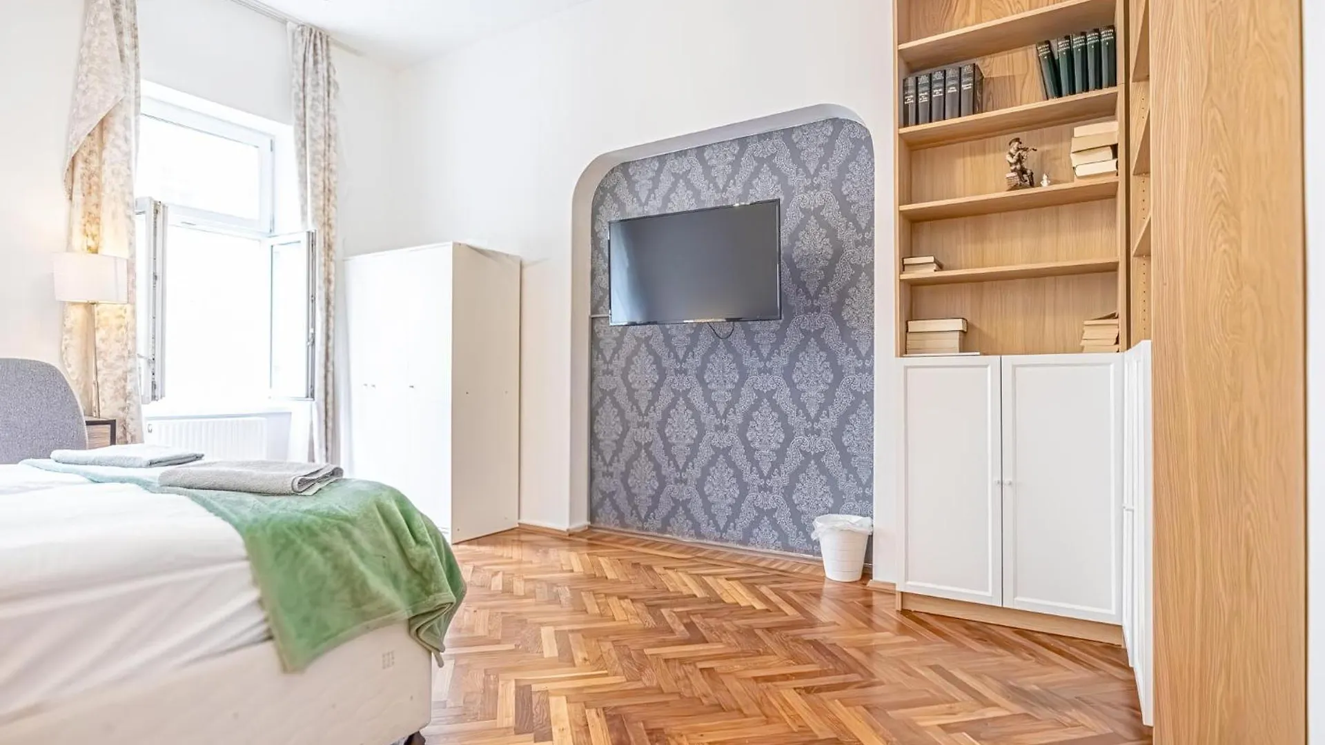 Convenient 3-Br Shared Apt, 15 Min To Landstrasse Hub Vienna Austria