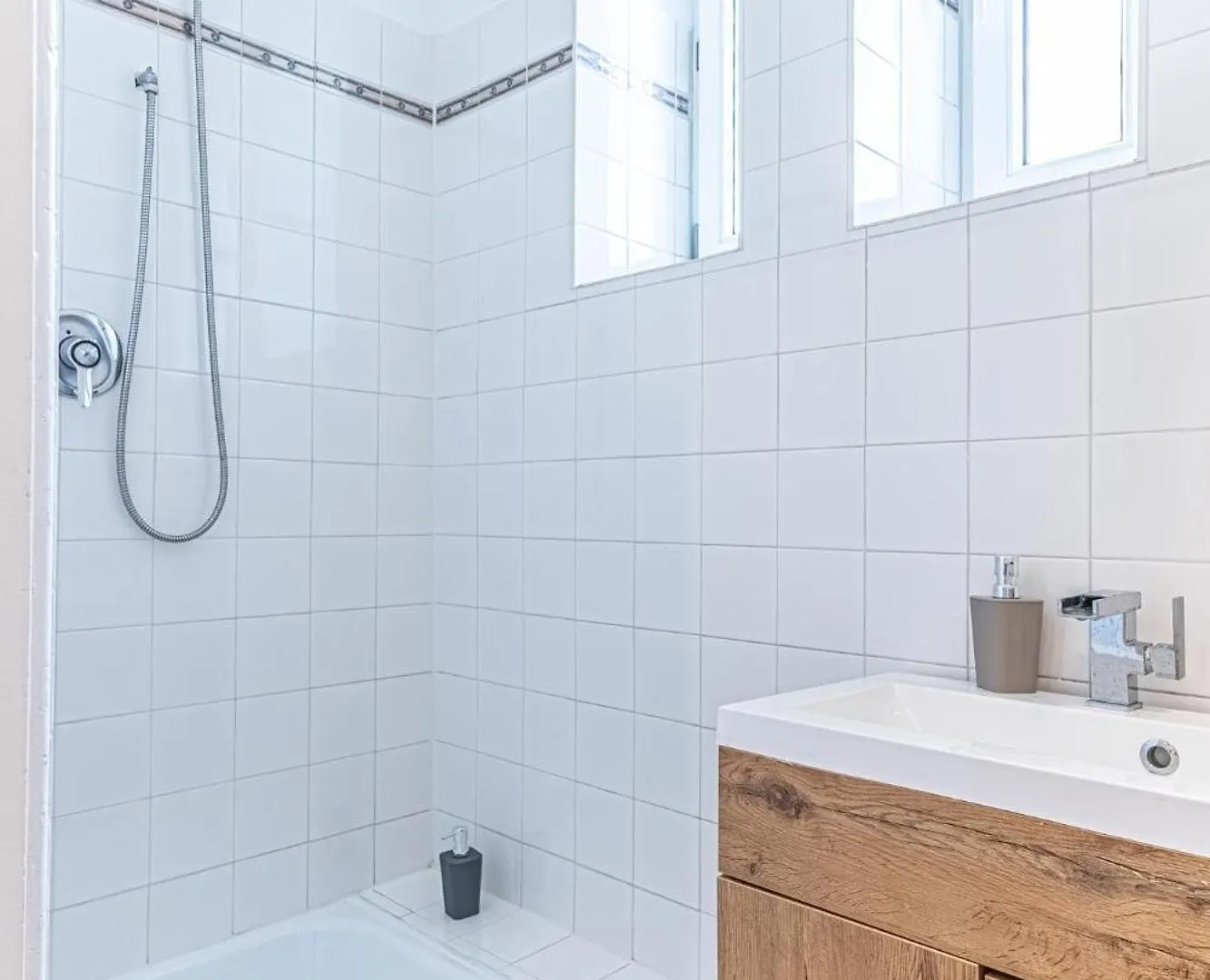 Convenient 3-Br Shared Apt, 15 Min To Landstrasse Hub Vienna 0*,